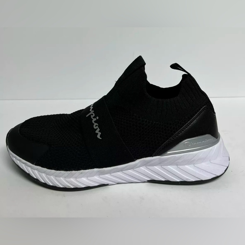 Champion Womens Oja Smooth Sneaker Black Size 8 M